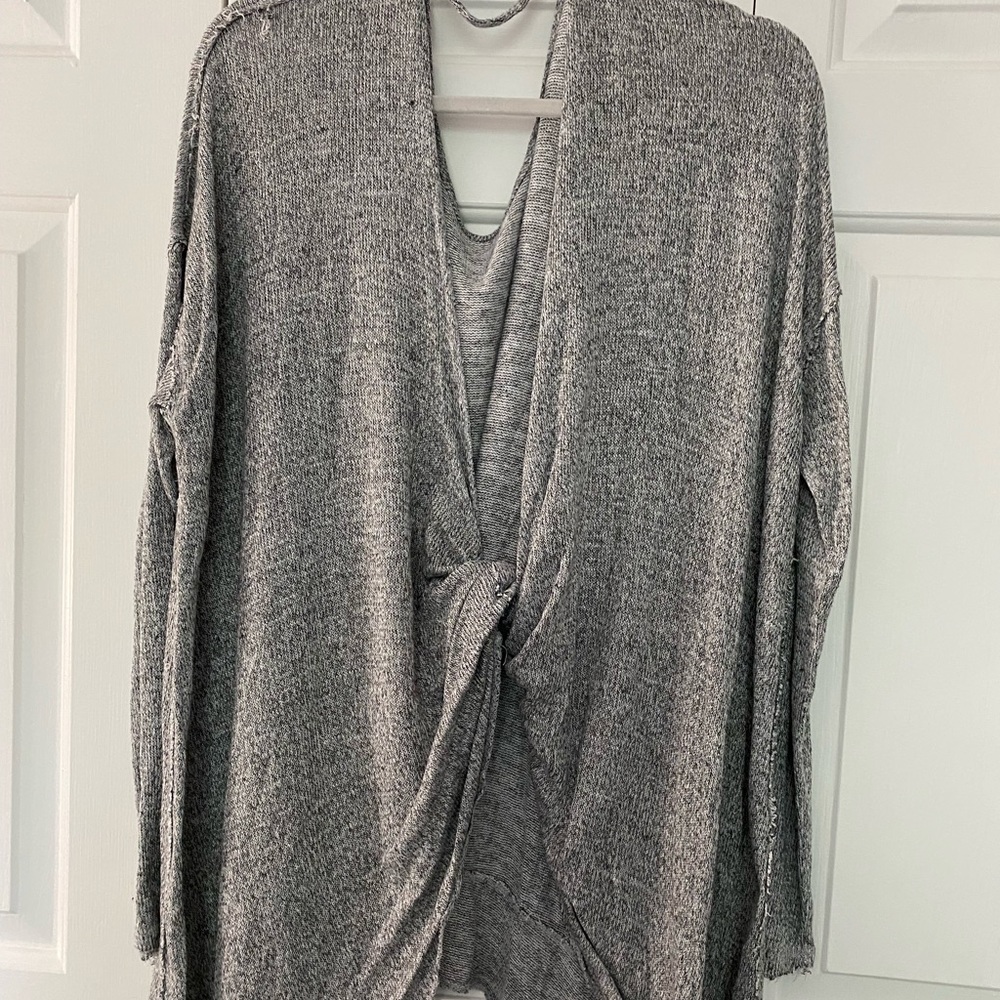 FP thin sweater material top